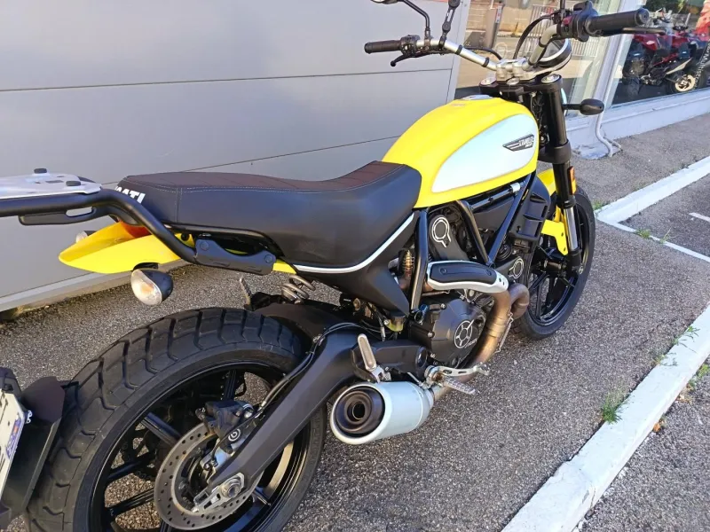 DUCATI Scrambler 800 Icon ABS dépôt-vente