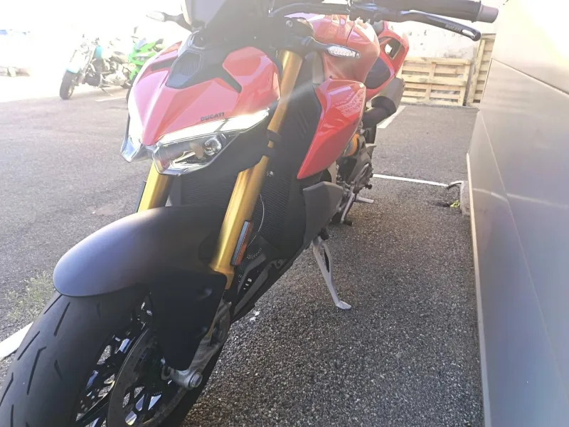 DUCATI 890 Streetfighter V2 S 1ère main Termignoni