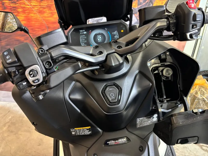 YAMAHA XP TMAX 562 25th Anniversary