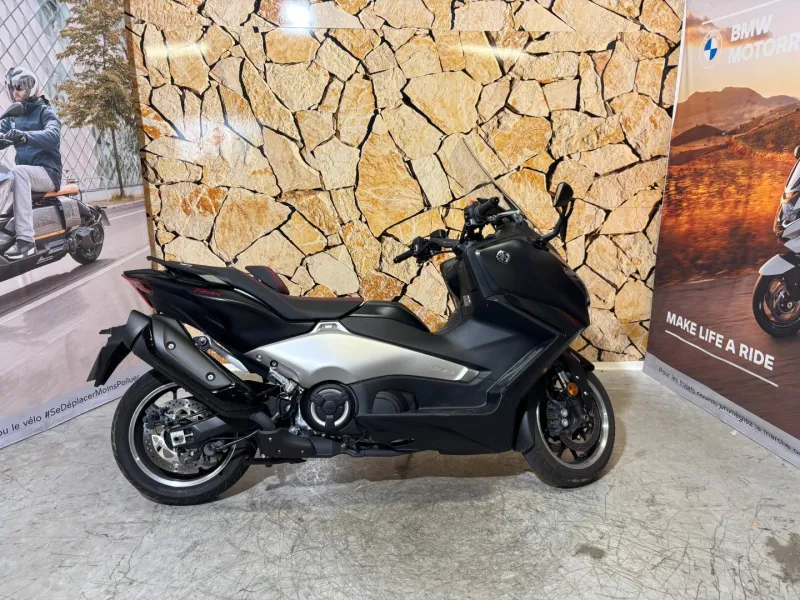 YAMAHA XP TMAX 562 25th Anniversary