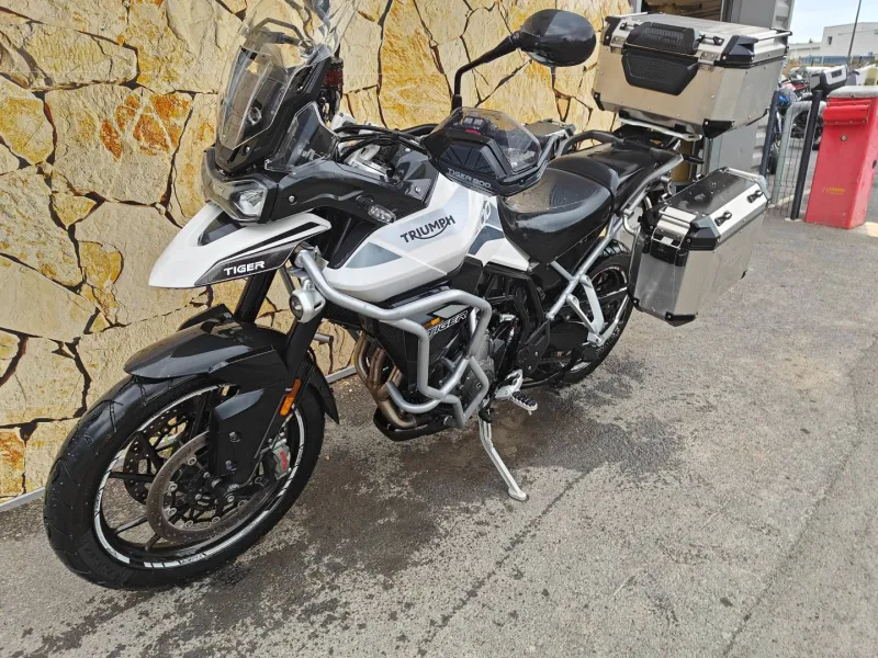 TRIUMPH Tiger 900 GT Pro