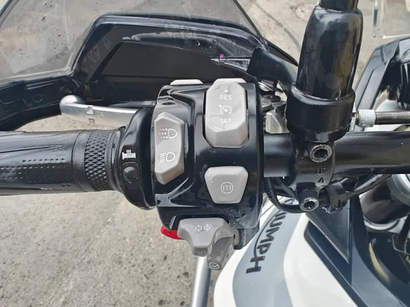 TRIUMPH Tiger 900 GT Pro