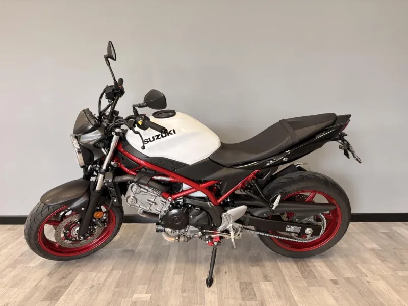SUZUKI SV 650 ABS 2022