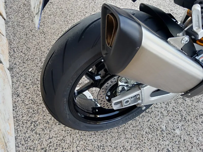 APRILIA 1100 V4 Factory