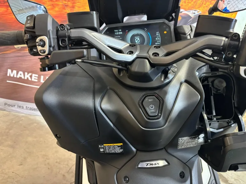 YAMAHA XP TMAX 562 2026