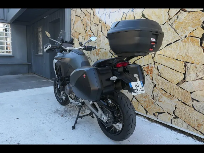 DUCATI V4S Radar Spoked Wheels + Options ( V4 S )
