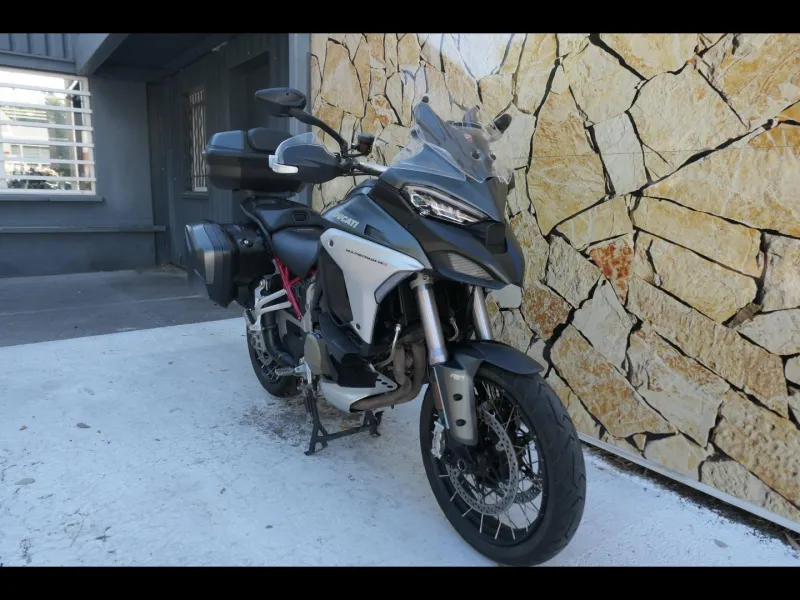DUCATI V4S Radar Spoked Wheels + Options ( V4 S )