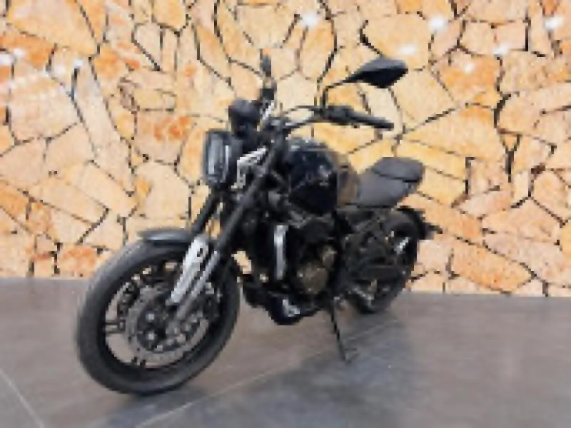VOGE 300 AC
