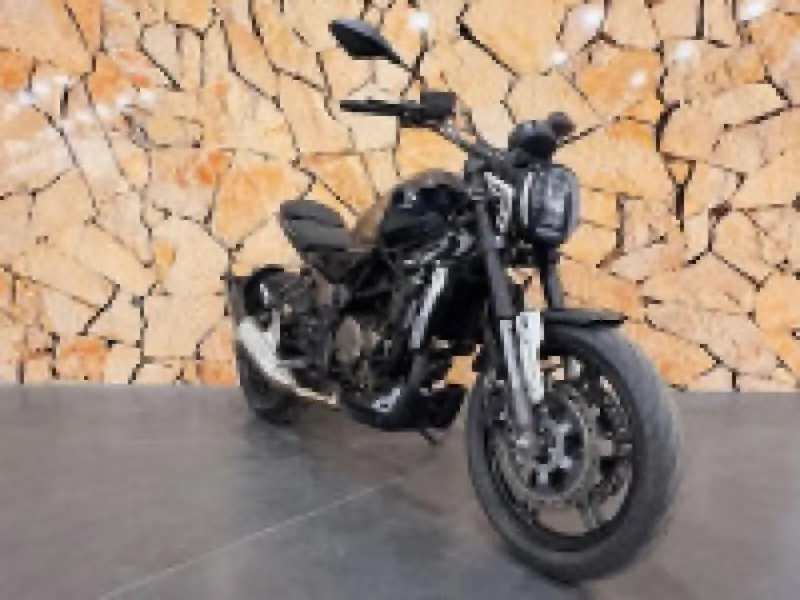 VOGE 300 AC
