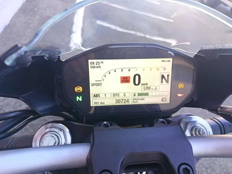 DUCATI 821 Stealth ABS REV30000 OK GTIE 1 AN