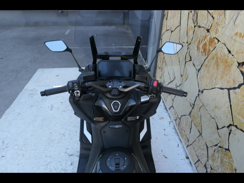 YAMAHA 560 Tech Max TMAX