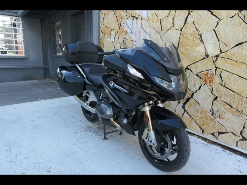 BMW 1250 RT Style Triple Black Finition Pro + Radio + Top Case ( R1250RT )