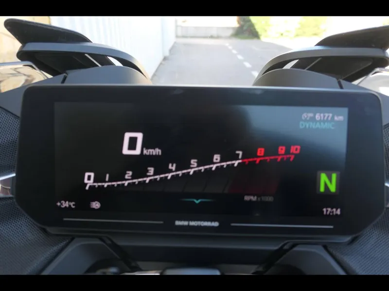 BMW 1250 RT Style Triple Black Finition Pro + Radio + Top Case ( R1250RT )