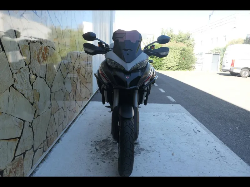 DUCATI V2S + Options ( V2 S )