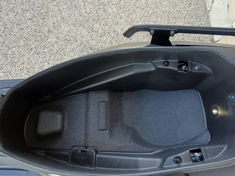 KYMCO 350 + TOP CASE