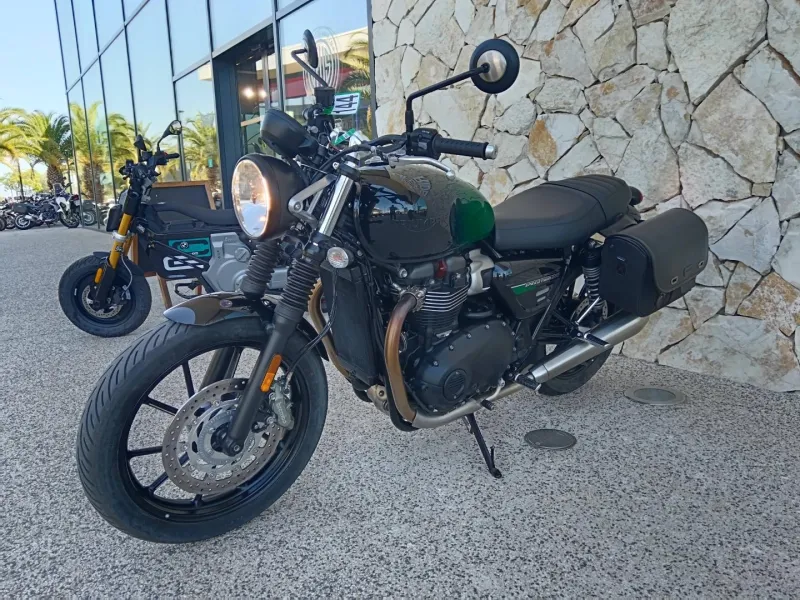 TRIUMPH 900 Green Stealth Edition