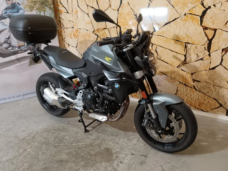 BMW F 900 R