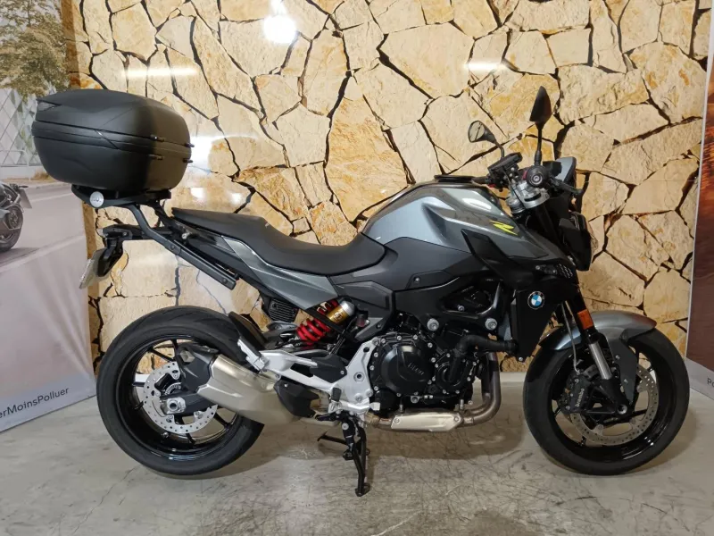 BMW F 900 R