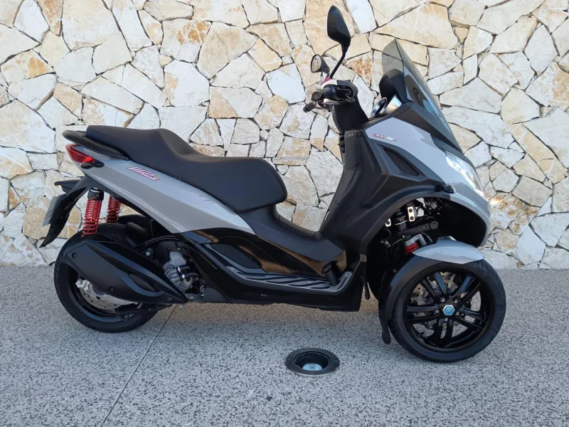 PIAGGIO 300 HPE