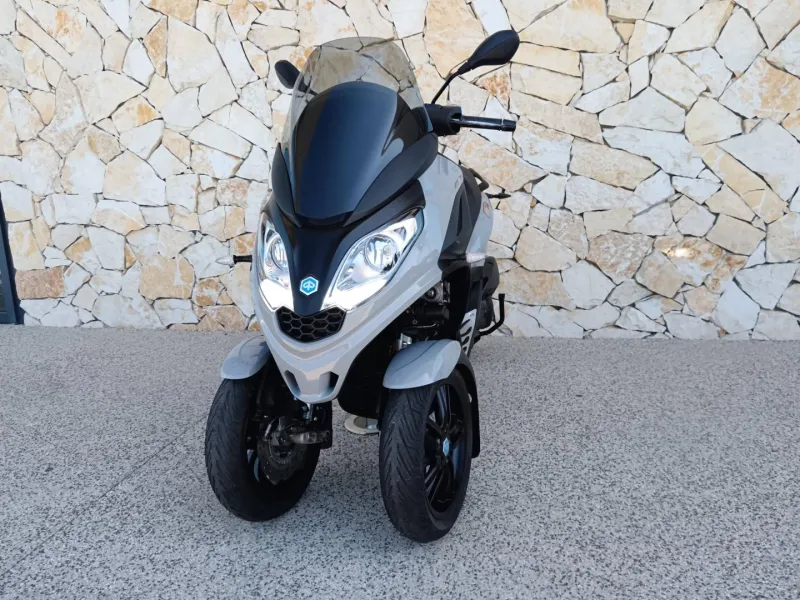 PIAGGIO 300 HPE