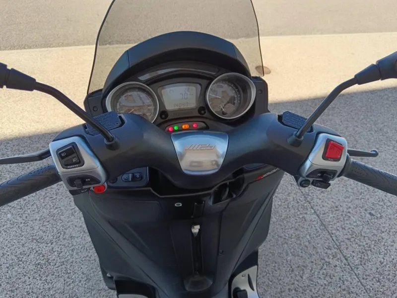 PIAGGIO 300 HPE