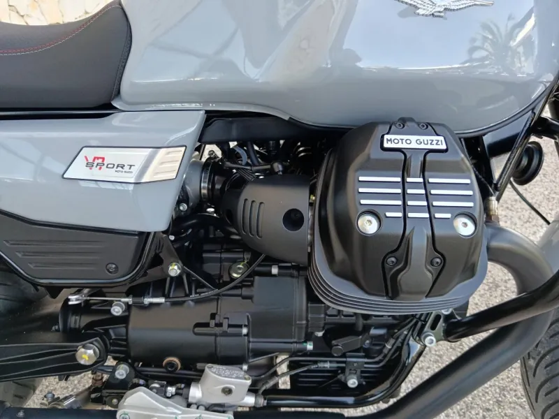 MOTO-GUZZI 850 Sport Euro 5+