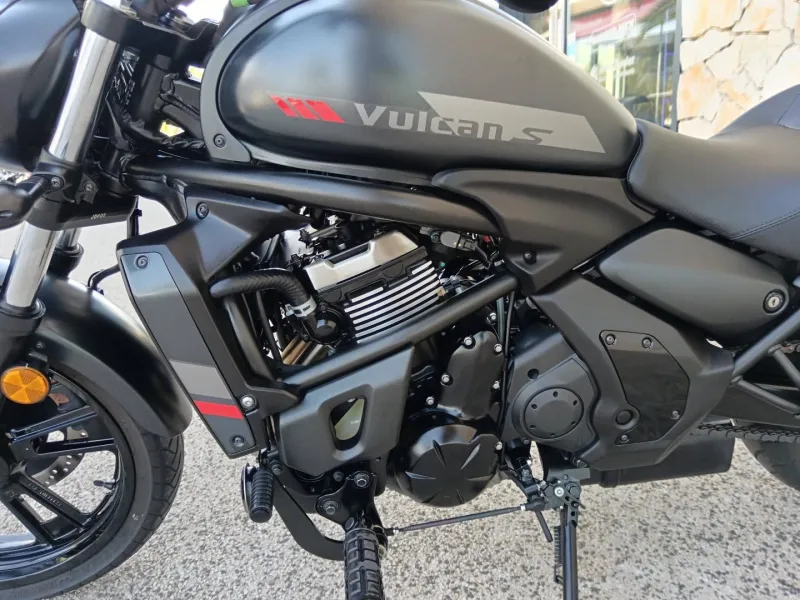 KAWASAKI S 650 2024
