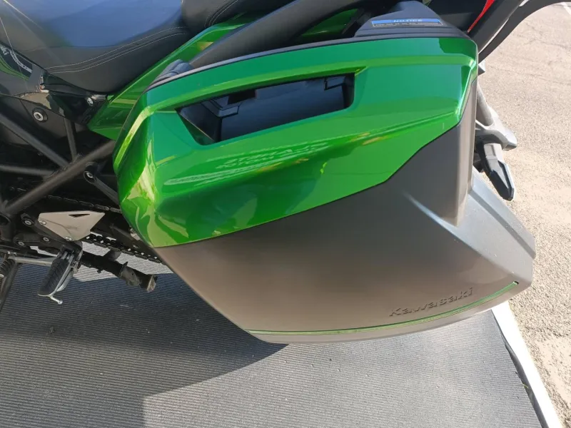 KAWASAKI SE PACK TOURER+PERF (suspension pilotee)GAR 08/01/2028