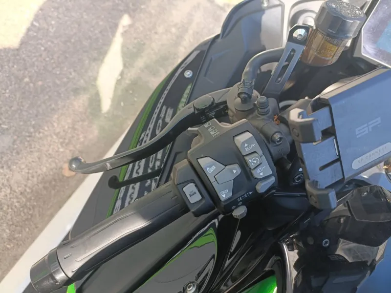 KAWASAKI SE PACK TOURER+PERF (suspension pilotee)GAR 08/01/2028