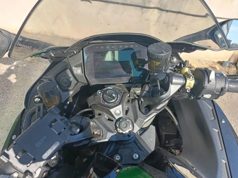 KAWASAKI SE PACK TOURER+PERF (suspension pilotee)GAR 08/01/2028