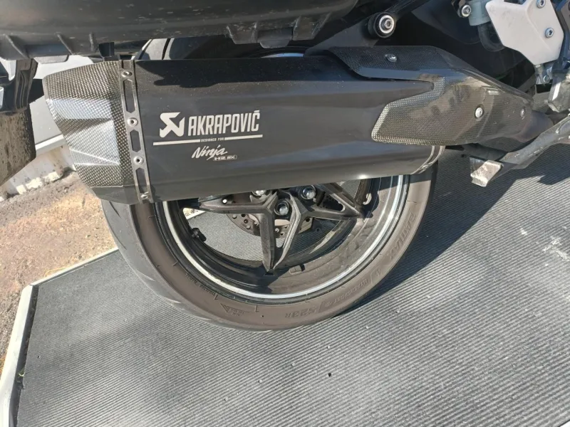 KAWASAKI SE PACK TOURER+PERF (suspension pilotee)GAR 08/01/2028