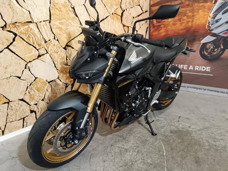 HONDA 1000 HORNET SP .