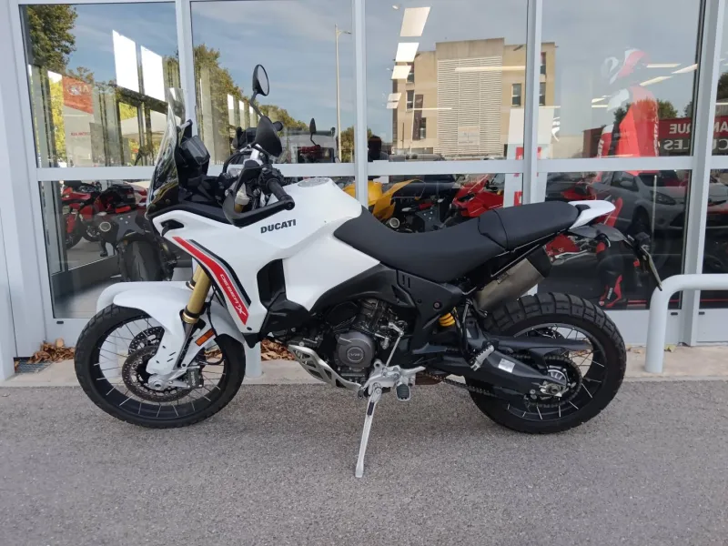 DUCATI V2