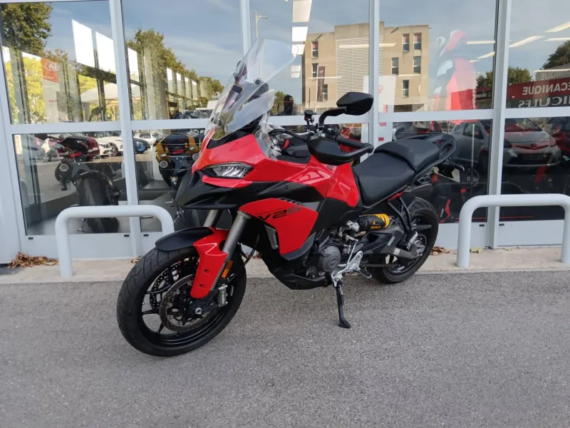 DUCATI V2 S 890