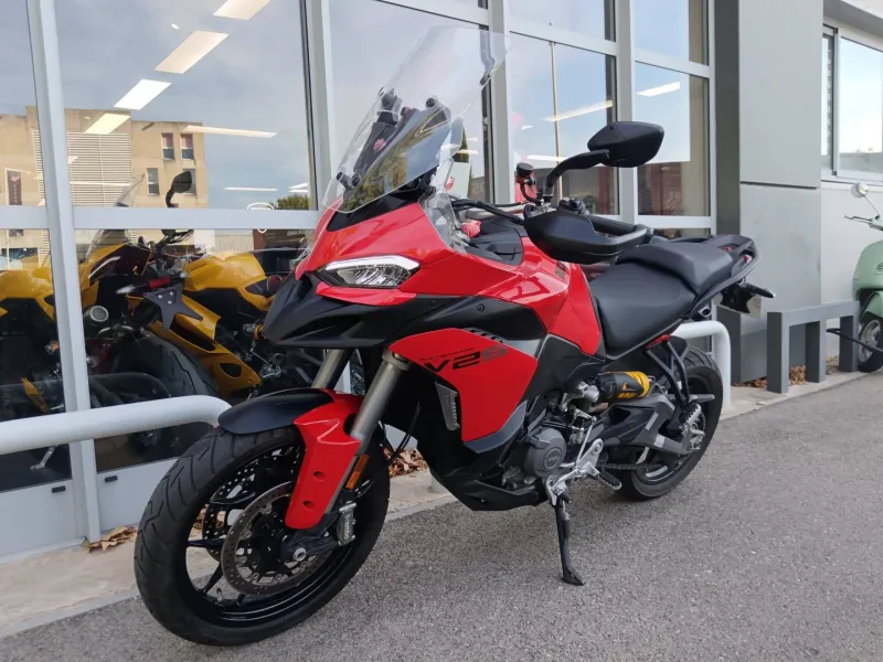 DUCATI V2 S 890