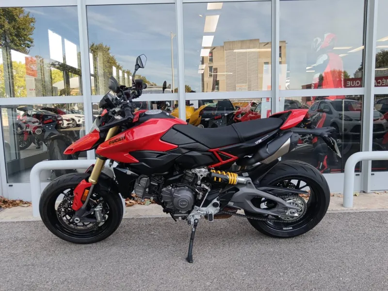 DUCATI V2