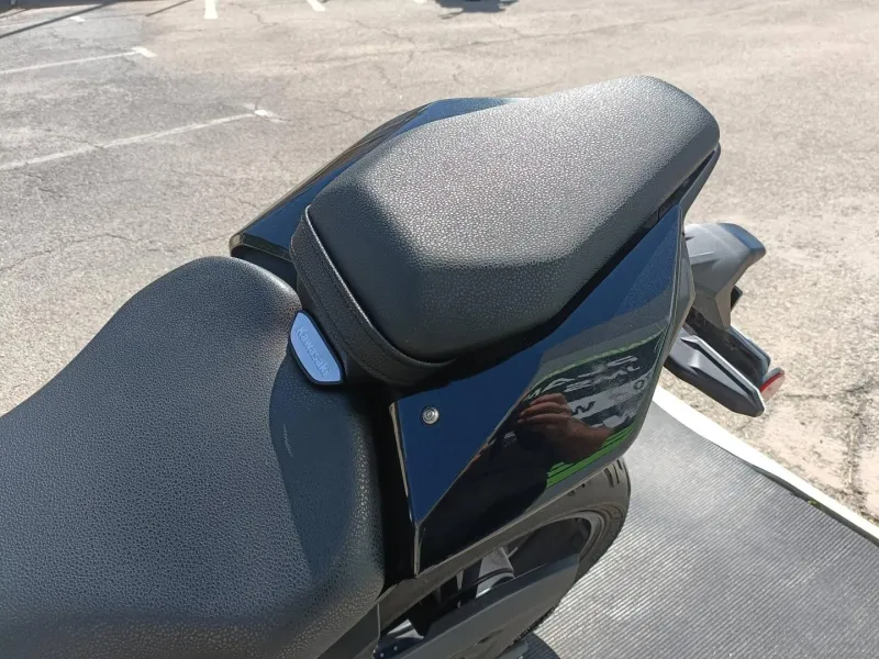 KAWASAKI 900 125 CH 2025 1ER MAIN A SAISIR (Z900)