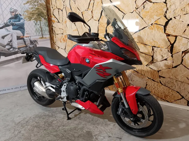 BMW 900 XR .