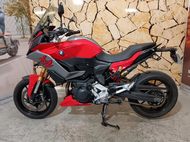 BMW 900 XR .