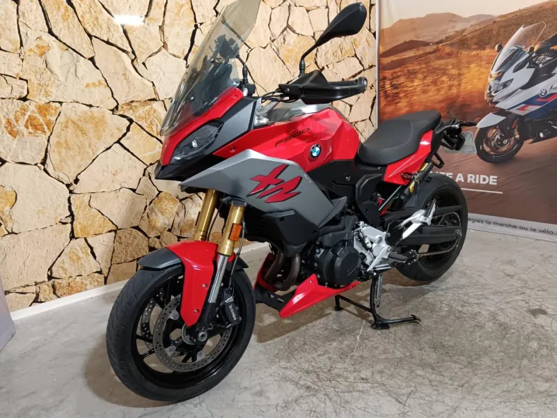 BMW 900 XR .