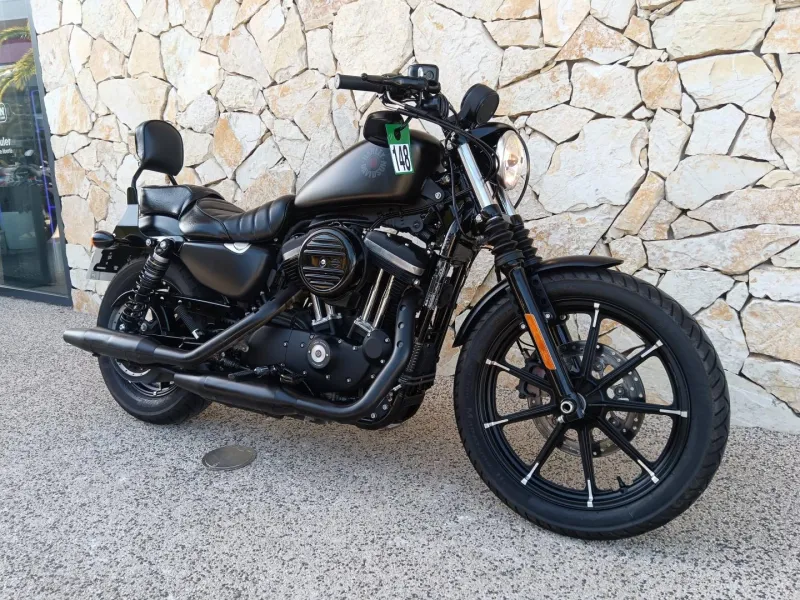 HARLEY-DAVIDSON XL 883 Iron Couleur 2020