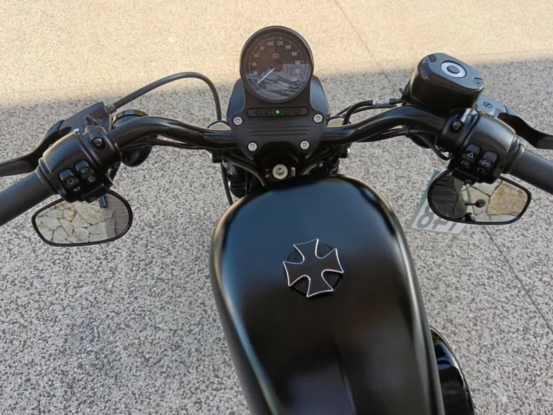 HARLEY-DAVIDSON XL 883 Iron Couleur 2020