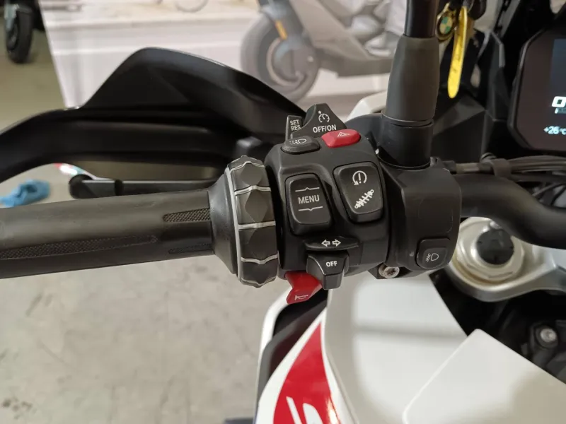 BMW S 1000 XR