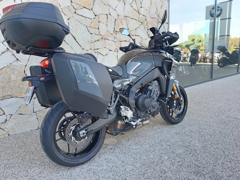 YAMAHA 9 900 GT +