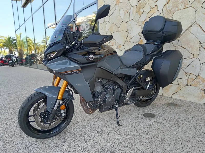 YAMAHA 9 900 GT +