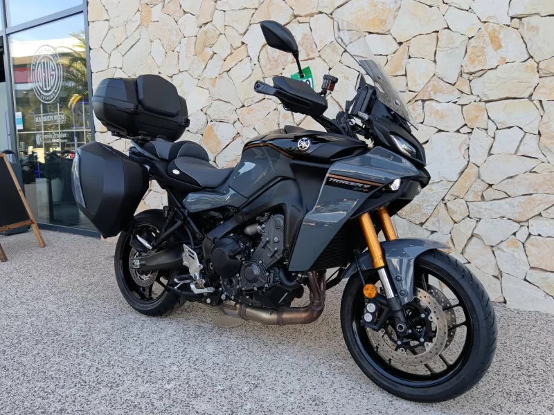 YAMAHA 9 900 GT +