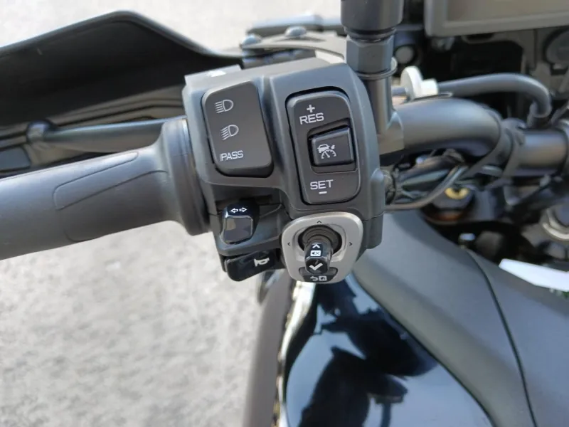 YAMAHA 9 900 GT +