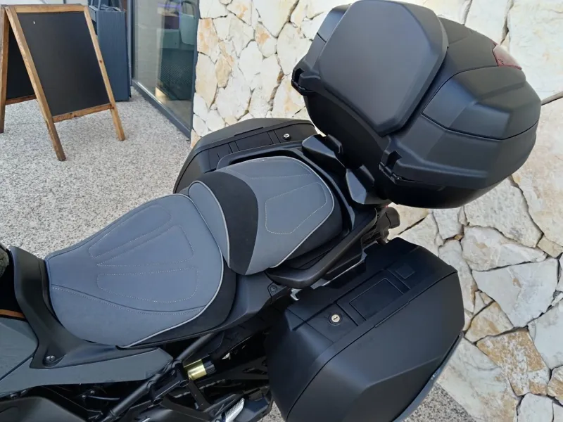 YAMAHA 9 900 GT +