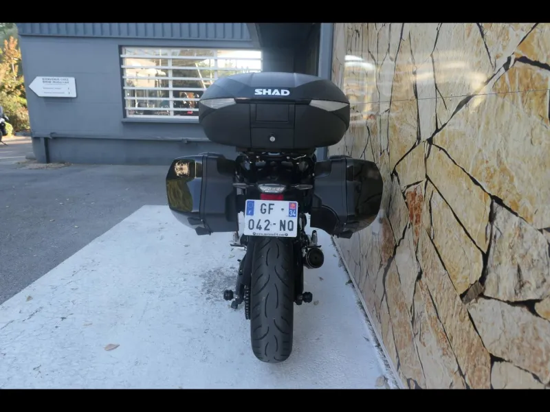 BMW 900 XR A2 Style Triple Black Finition Pro + Options ( F900XR )