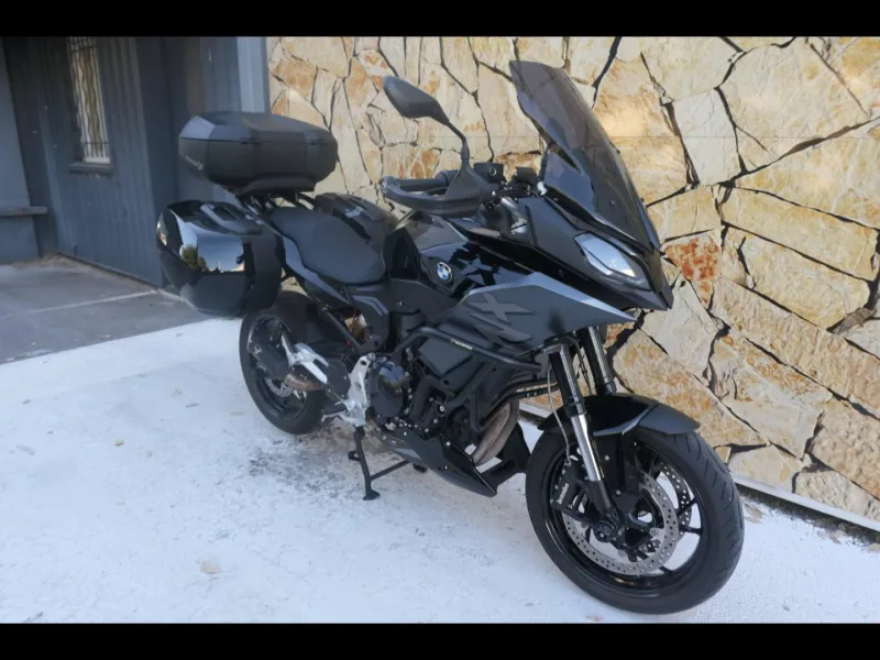 BMW 900 XR A2 Style Triple Black Finition Pro + Options ( F900XR )